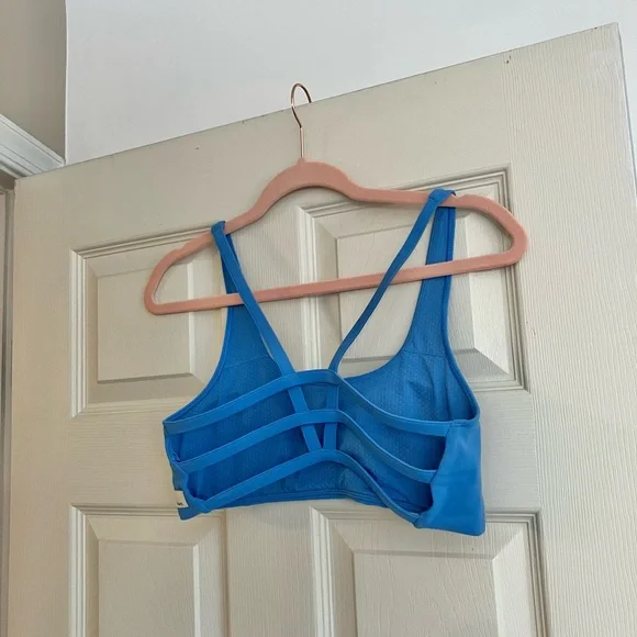 Vuori Yosemite Sports Bra, Small - Picture 4 of 5